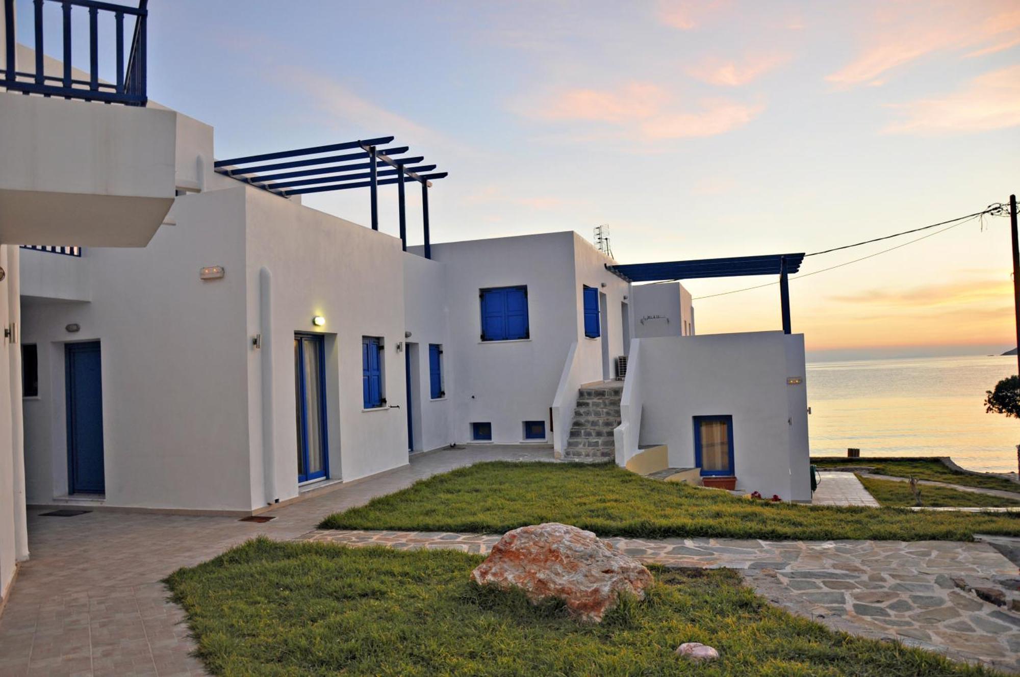 الشقق الفندقية Livadia في  Ellibay المظهر الخارجي الصورة
