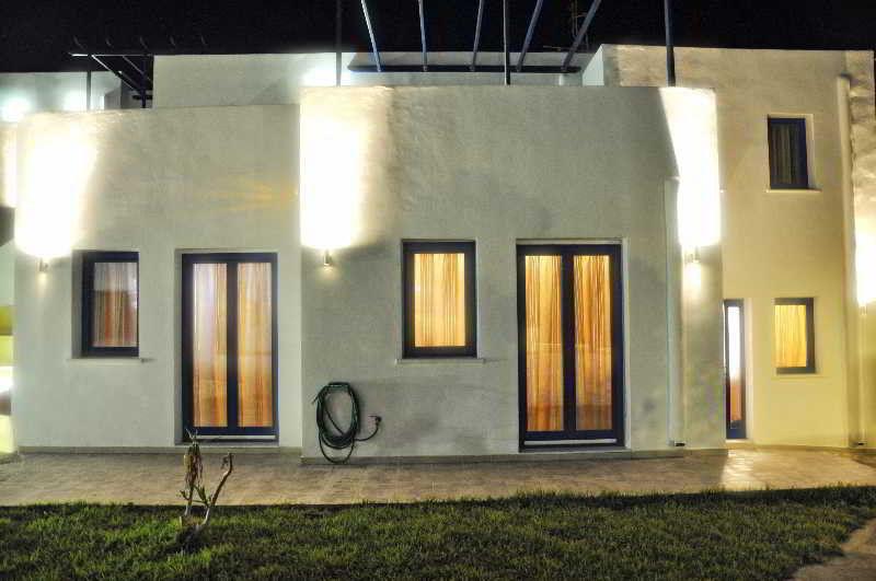 الشقق الفندقية Livadia في  Ellibay المظهر الخارجي الصورة